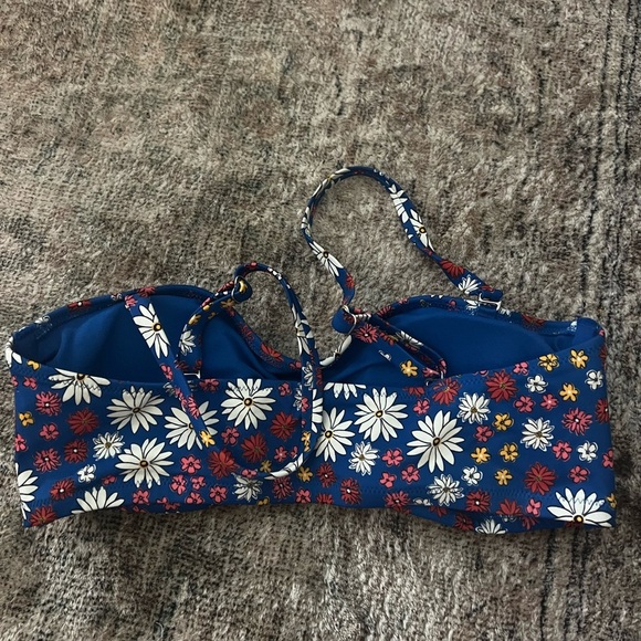 Adore Me Floral Print Bikini Top Size Large - Picture 2 of 3